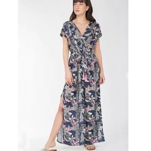 America & Beyond Maui Nights Leaf Jumpsuit brand new XL